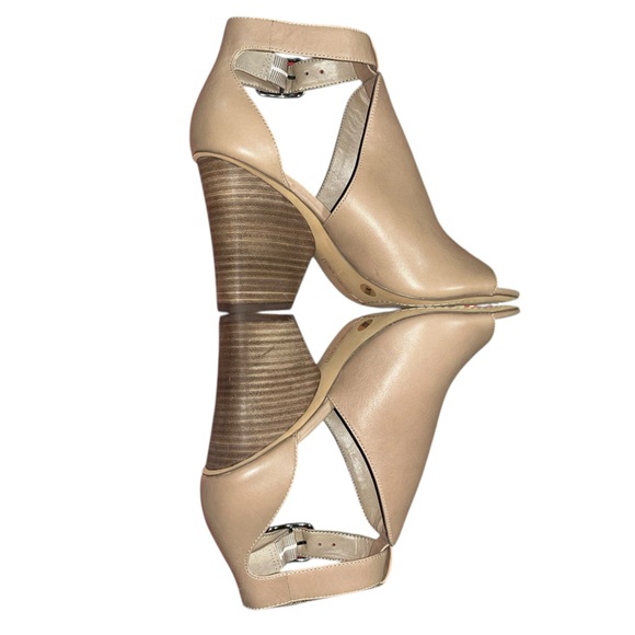 Vince Camuto ADAREN Peep Toe Size 7 M - Picture 2 of 6